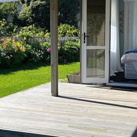 @Taradise-Opunake - Eco-Friendly Coastal Hideaway Exterior photo