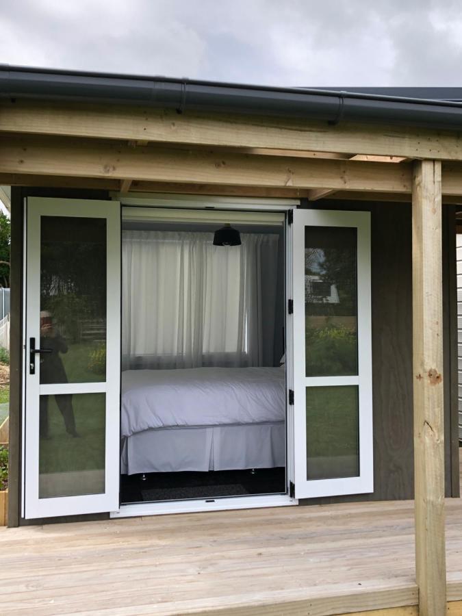 @Taradise-Opunake - Eco-Friendly Coastal Hideaway Exterior photo